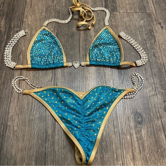 Competition Bikini Suit Bodybuilding Gold Encrusted Rhinestone Blue Muscle Fit S - Picture 10 of 17
